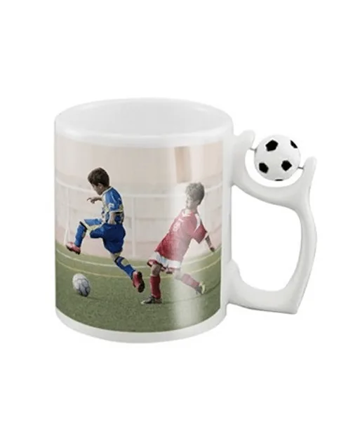 Taza blanca asa balón fútbol personalizada — vista 4