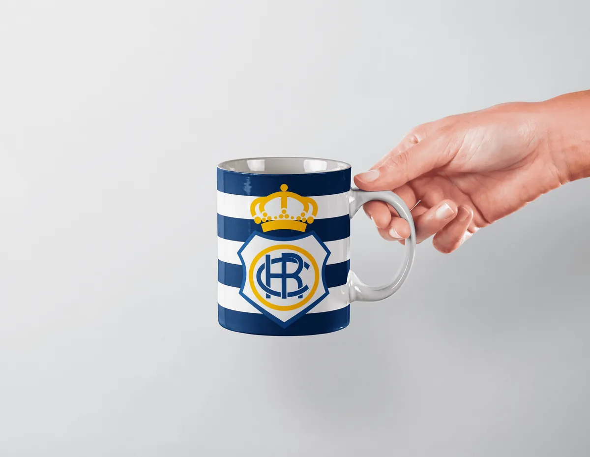Taza escudos fútbol personalizada — vista 3